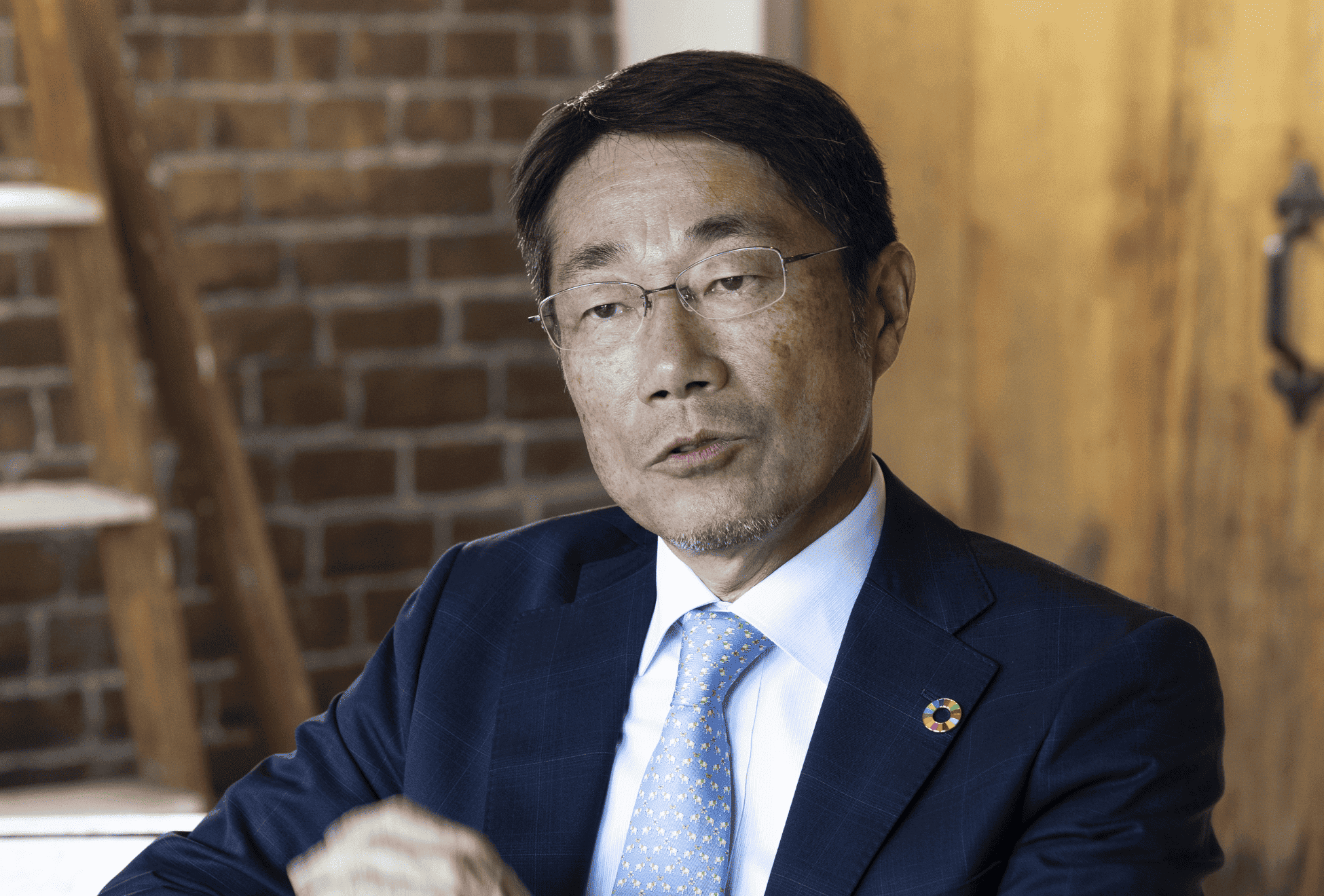 執行役員 エムエム建材（株）代表取締役社長執行役員 温井健夫が語る様子