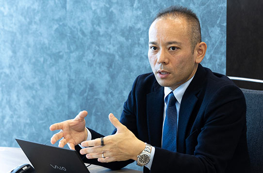 （株）メタルワン 鋼管BU総括マネージャー 榎本俊一さんが語る様子