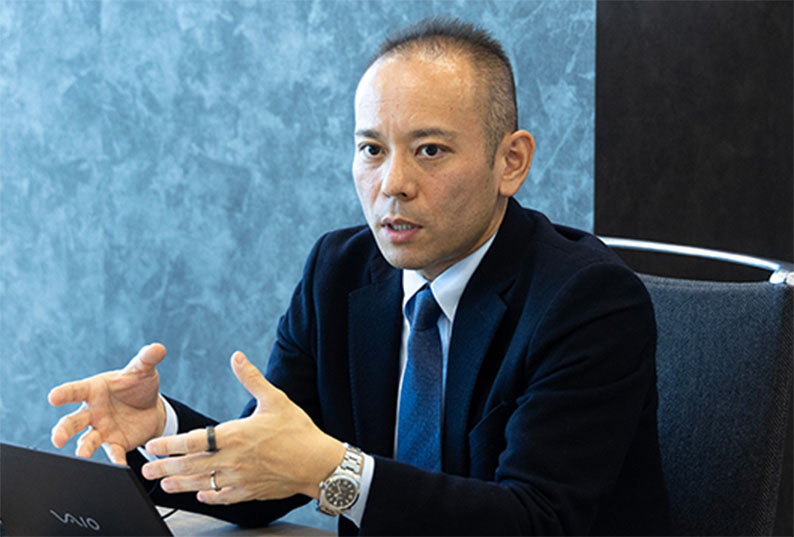 （株）メタルワン 鋼管BU総括マネージャー 榎本俊一さんが語る様子